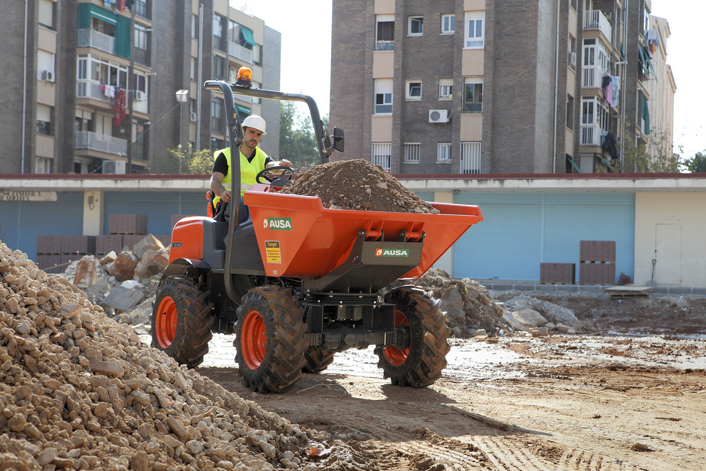 Dumper mini svivel tipp < 1500 kg